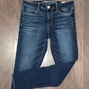 AMERICAN EAGLE SUPER STRETCH JEANS